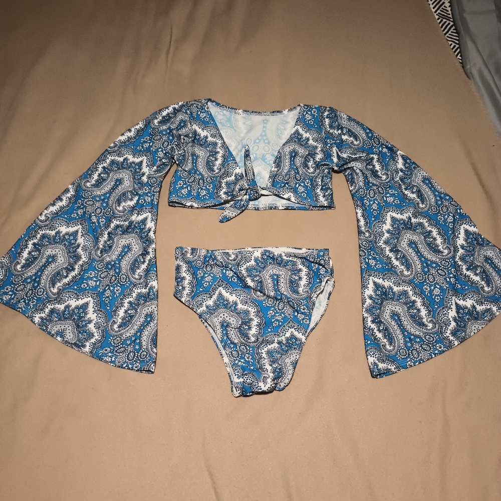 Blue paisley 2 piece rave set